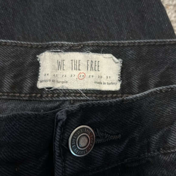 We The Free Black Cropped Jeans with Frayed Hem - Picture 2 of 7
